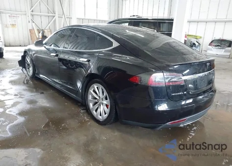 2016 Tesla Model S 90D/P100D/P85D/P90D z USA, uszkodzony, nr VIN 5YJSA1E40GF136499